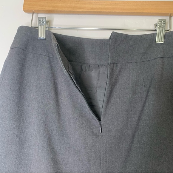 Nine West Dark Gray Midi Pencil Skirt Size 2 - Picture 7 of 8